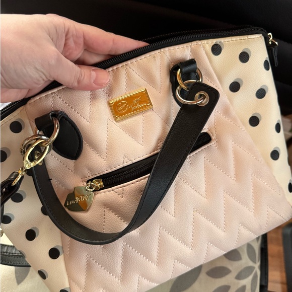 LIVE 🎥 Show Notification 🔔 - Picture 6 of 11